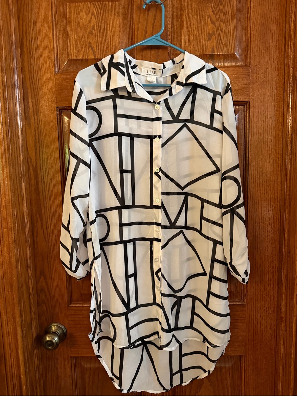 L.I.F.E. Love Is For Eternity XL Black & White Chiffon Button Front Tunic